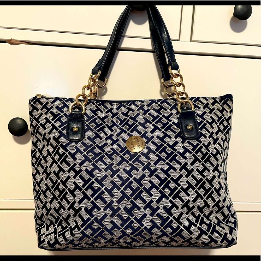 Tommy Hilfiger bag